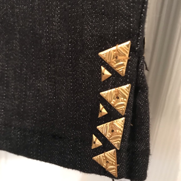 Capris - Picture 4 of 4